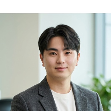 Eddy Hwang
